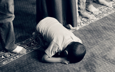 أمر الولد بالصلاةِ بين الوحي والحكمة